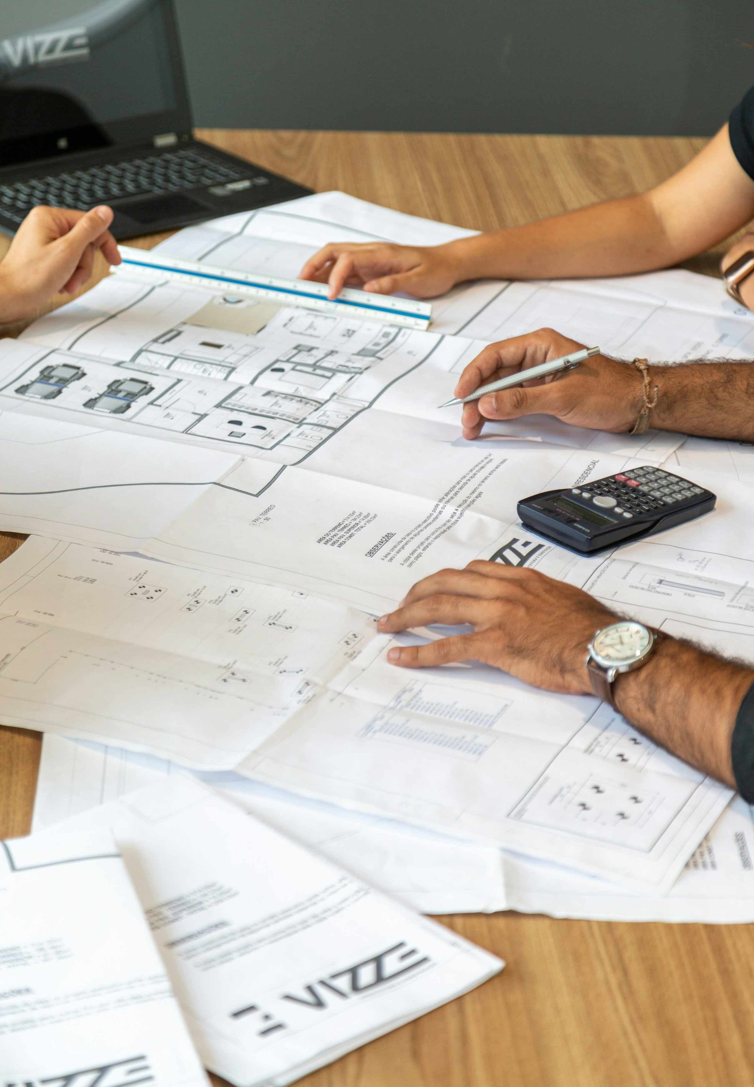 Consultant Lean Manufacturing en intervention terrain dans un atelier industriel
